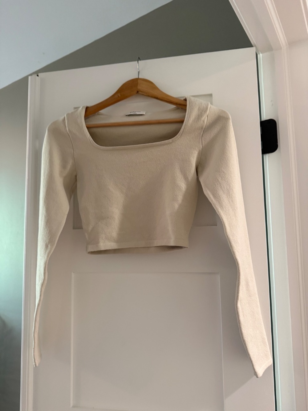 Babaton Contour Square Neck Size Small